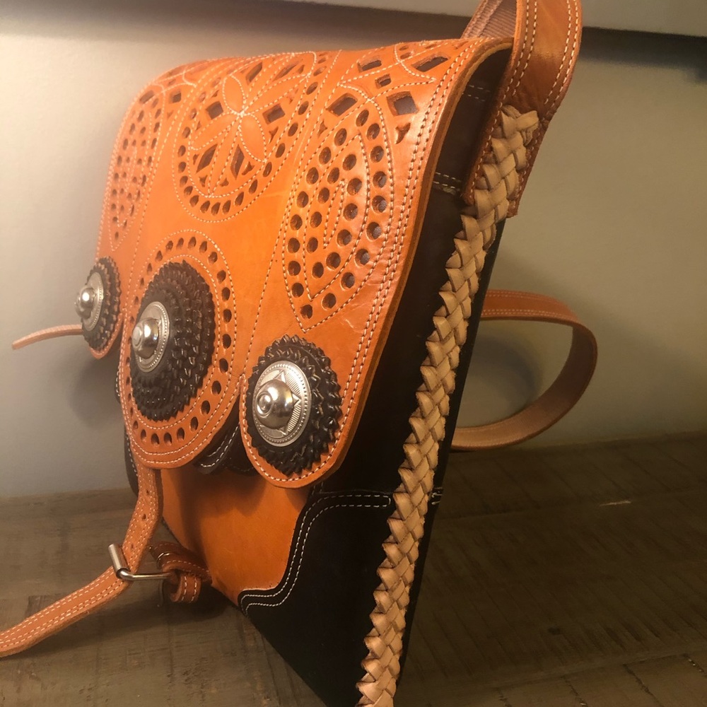 Satchel - Picture 3 of 4